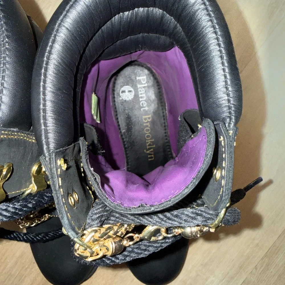 Timberland Planet Brooklyn PRO CUSTOM MADE Black and Plated Gold Chain Boots - Picture 16 of 16